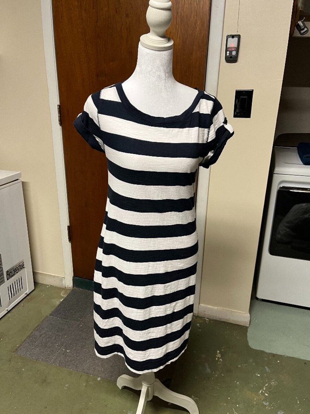 BANANA REPUBLIC | Size Small Navy & White Striped 100% Cotton knit T shirt dress